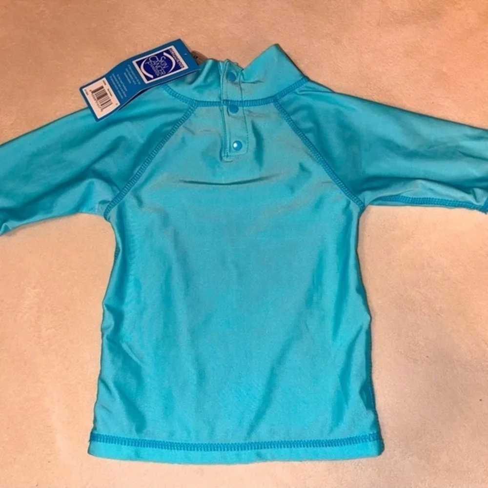 NWT UV Skinz Rash Guard‎